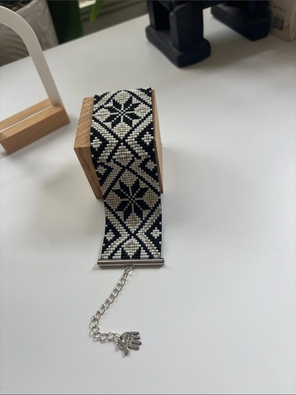 Black & White Geometric Beaded Wristband - Fashion Wearable